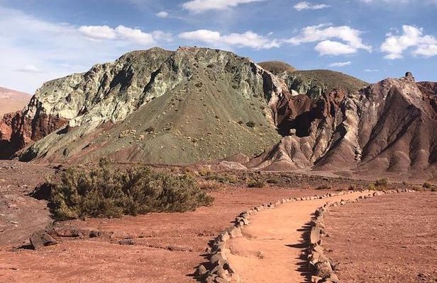 Small-Group Tour to Rainbow Valley