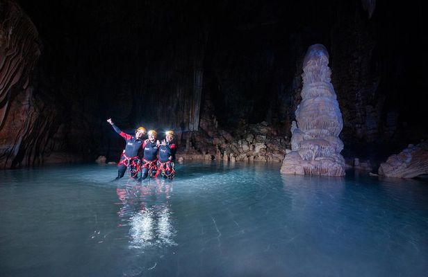 Small-Group Cova de Coloms Sea Caving Tour in Mallorca