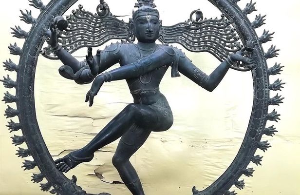 Chola trail to the Golden Triangle of South India from Chennai