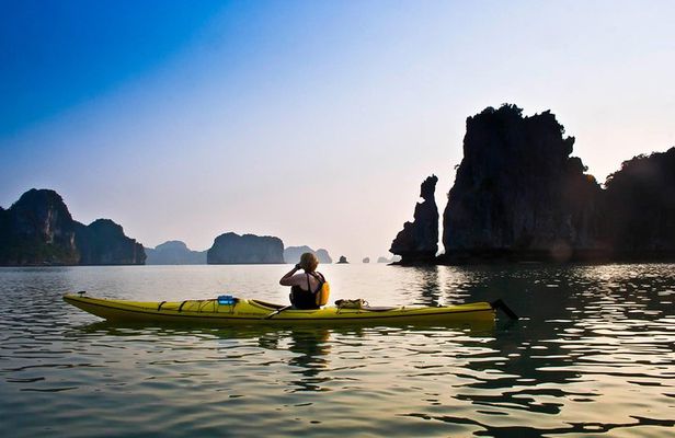 Halong Bay Full-Day - 5.5 Hours On-Boat With Cave And Kayaking
