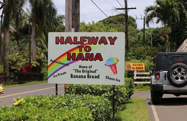 Private Halfway to Hana Tour