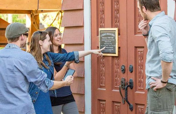 Around the World - Canmore Outdoor Escape Game