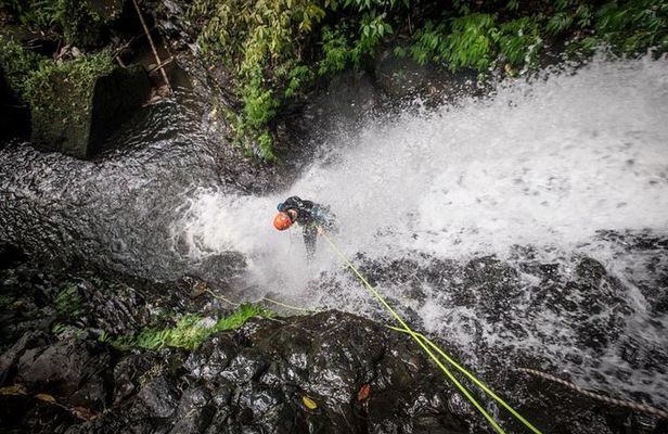 Canyoning Bali : Anahata CANYON (Adventure, discovery, nature)
