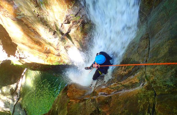 Ecouges sensational canyoning in the Vercors (Grenoble / Lyon)