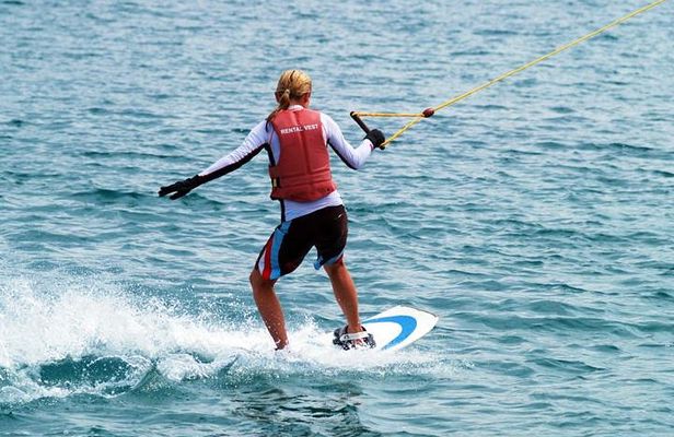 Aruba Water Skiing or Wakeboarding