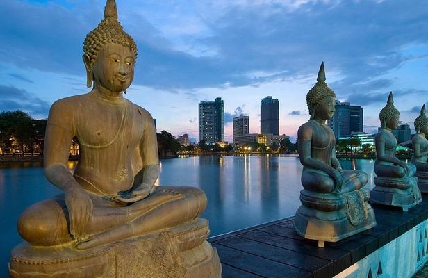 Shore Excursion Colombo Port To Colombo City Tour for 4 to 6 People