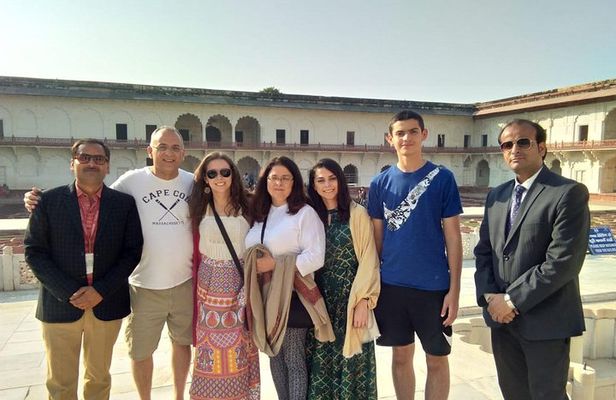 Same Day Tajmahal Tour From Delhi With Agra Fort