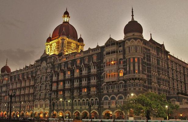 Private Sightseeing Tour of Mumbai
