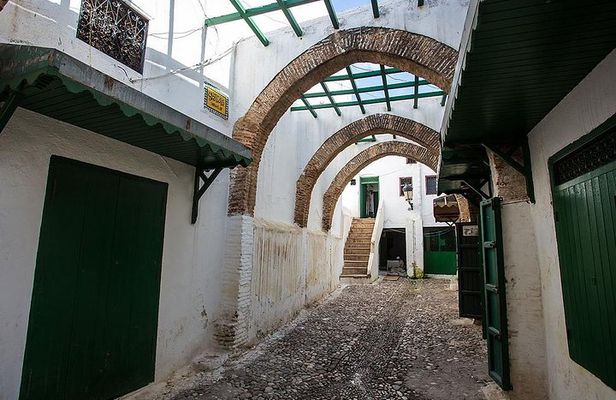 Tangier & Tetouan: Full-Day Sightseeing Tour