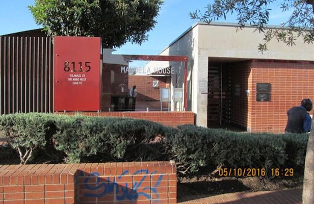 Private Soweto Tour 5 hours approximately from Johannesburg or Pretoria. 