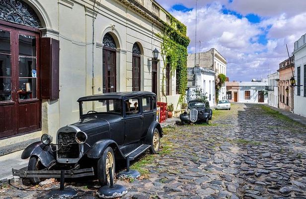 Premium Day Trip to Colonia del Sacramento