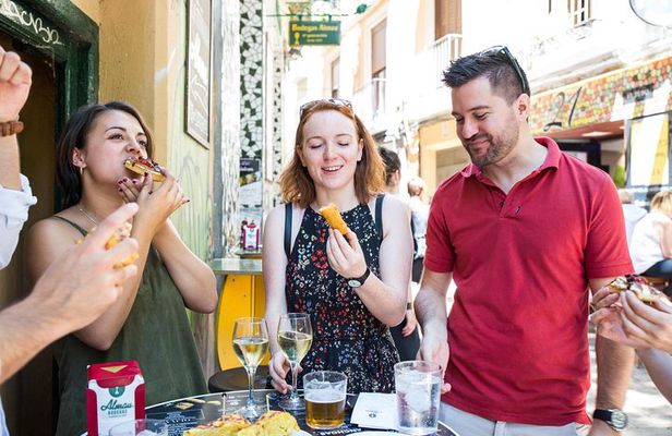 Midday market and tapas tour of Zaragoza