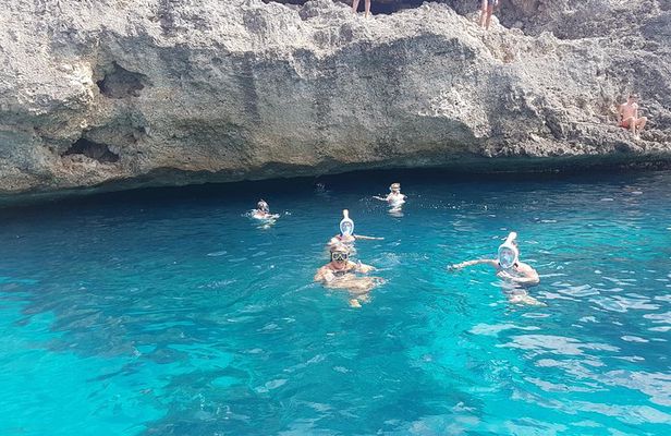Sea Turtles and Blue Room Adventurous Powerboat tour