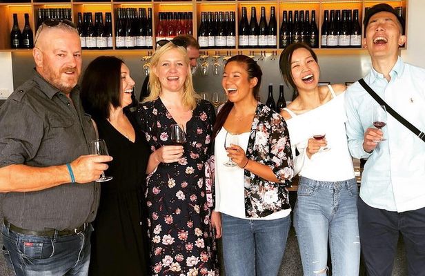Tamar Valley Wine Tour with Lunch 