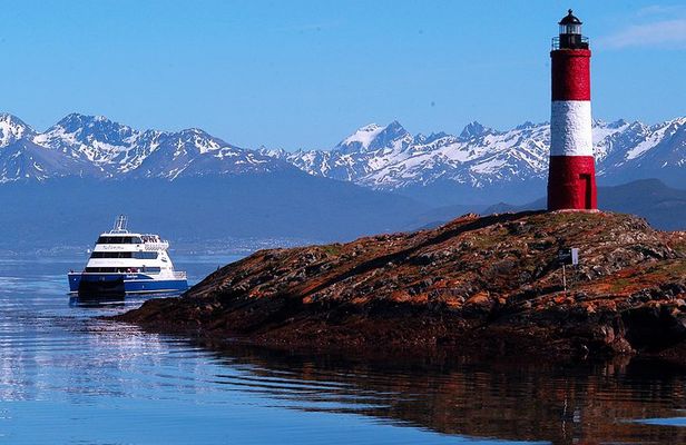 Sailing Experience at Beagle Channel on a Catamaran