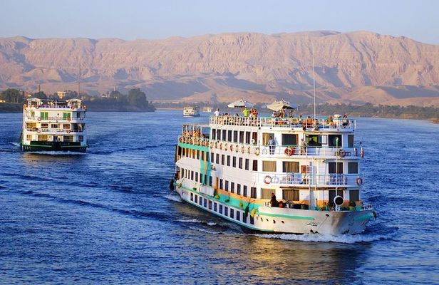 Cairo and Nile Cruise Tours to Luxor and Aswan by Sleeping Train