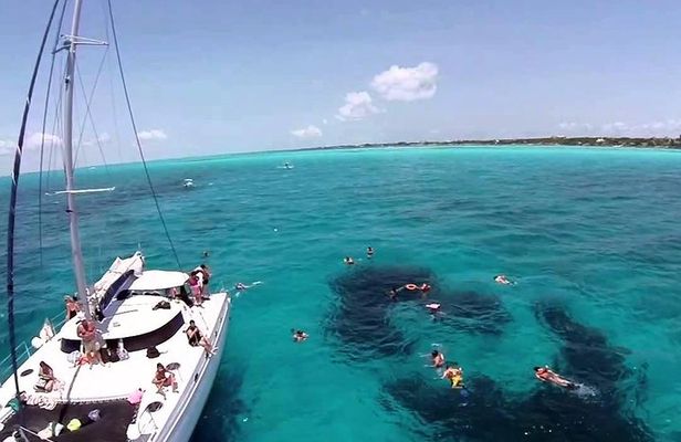 Top Tour Sail To Isla Mujeres By Catamaran Buffet And Drinks Included