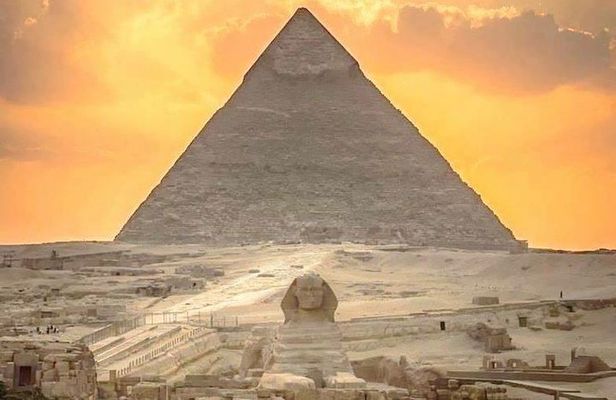 PRIVATE Full day tour pyramids of Giza & Sphinx,Sakkara,Memphis, 