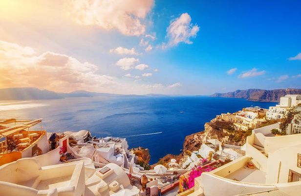 Sunset In Oia & Traditional Villages Bus Tour