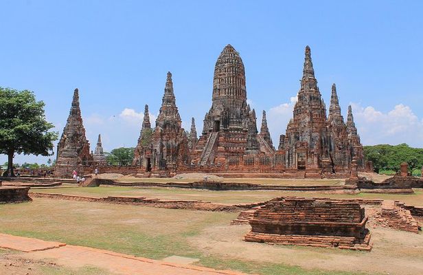 A Day in Ayutthaya: Private 5 UNESCO Temples Tour From Bangkok