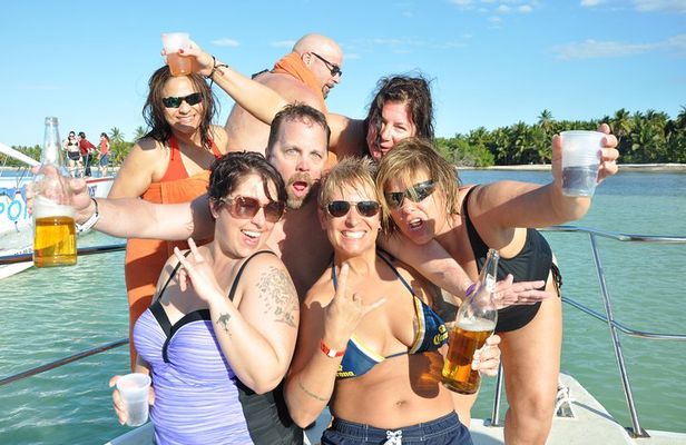 Private Small Group, Snorkeling Cruise, Natural Pool & Exclusive Virgin Beach