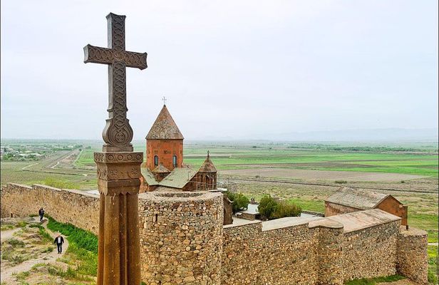 Private tour to Khor Virap, Hin Areni wine factory (tasting), Noravank, Jermuk