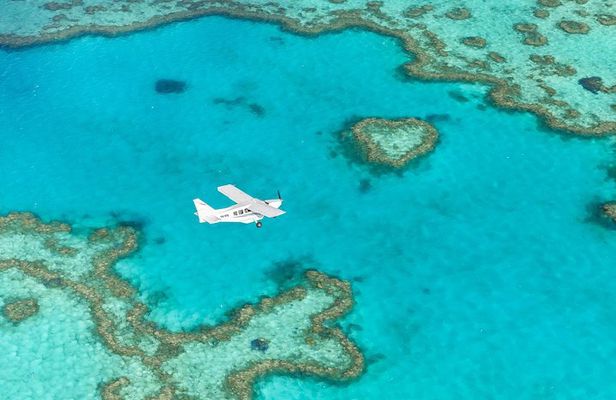 Fly Raft Package: Whitehaven Beach, Snorkel and Scenic Flight