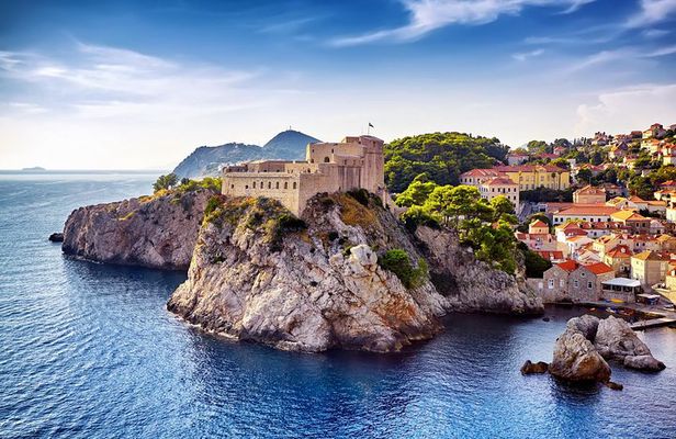 3 Days: Dubrovnik - Mostar - Split - Plitvice Lakes - Zagreb