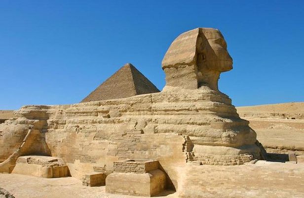 Giza Pyramids And Egyptian Museum Day Tour With Shopping 