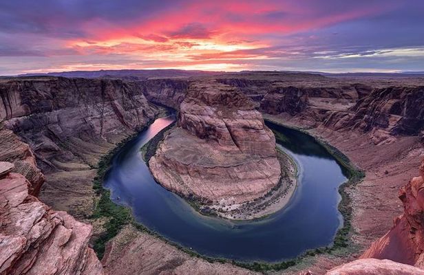 Antelope Canyon and Horseshoe Bend Small Group Tour