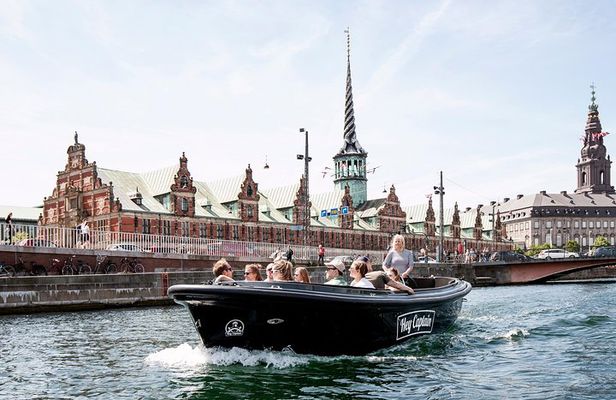 Social Sailing - Copenhagen Canal Tour - Captain's Favorite