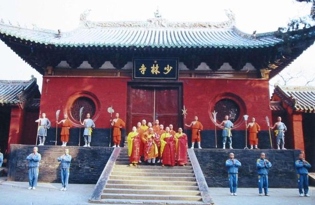 Private Day Tour to Shaolin Temple from Beijing by Bullet Train with Kungfu Show