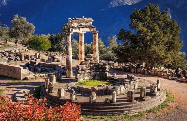 Delphi One Day Tour