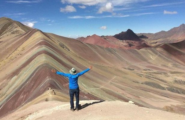 Rainbow Mountain - 1 Day Journey