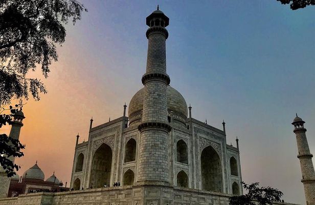 Same Day Agra Tour By Car