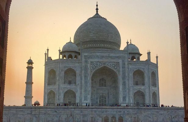 Full Day Guided Delhi City Tour By Car