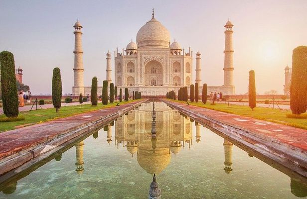 Private Agra Tour with Taj Mahal Ex Delhi