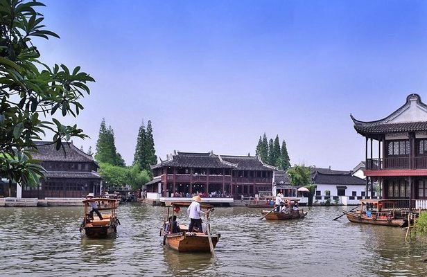 Private Shanghai Day Tour of Zhujiajiao Water Town,Yu Garden and Bund