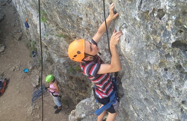 Austin Guided Outdoor Climbing Experience