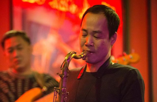 Walking Street Food Tour and Hidden Music