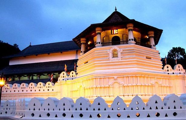 Day Tour of Kandy