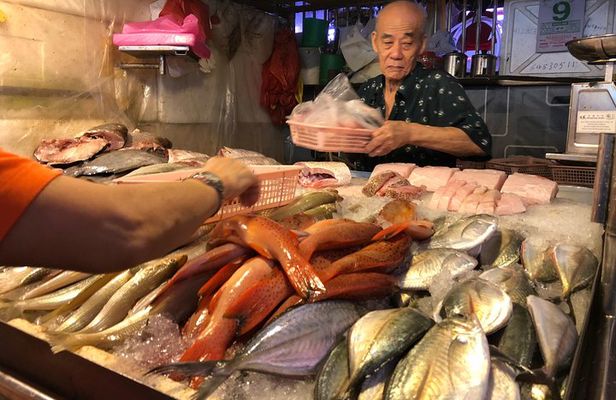 Off-the-Beaten Track tour across 2 interesting local neighbourhood