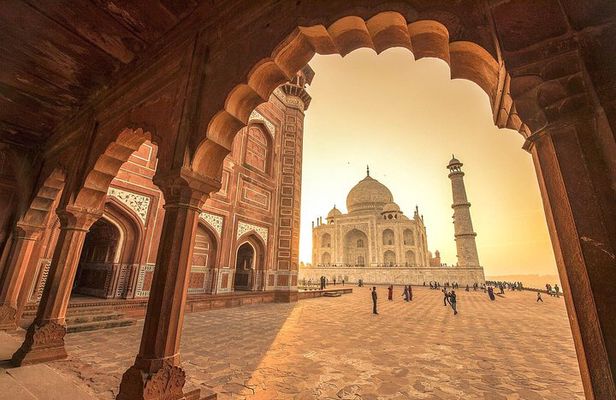 Mumbai : Private 2 Days Agra Taj mahal & Delhi Tours From Mumbai