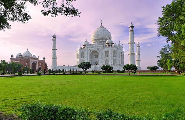 Private Same Day Trip to Agra from Delhi with Taj Mahal and Agra Fort
