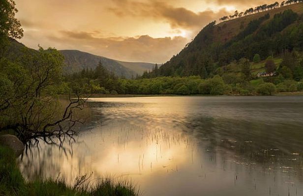 Wicklow Mountains & Glendalough Luxury Private Day Tour