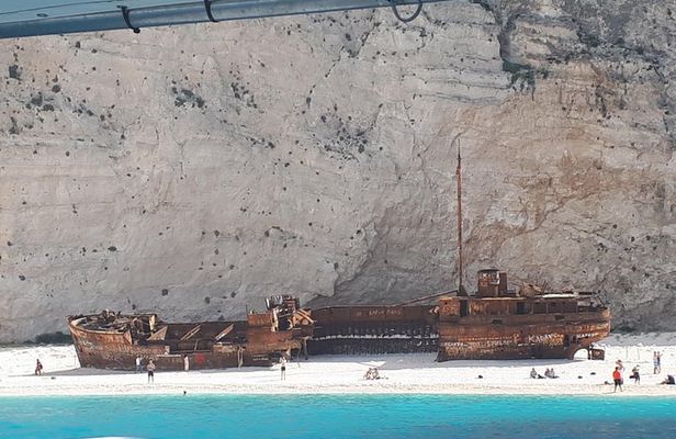 From St Nikolaos port: Boat cruise to navagio shipwreck beach and blue caves
