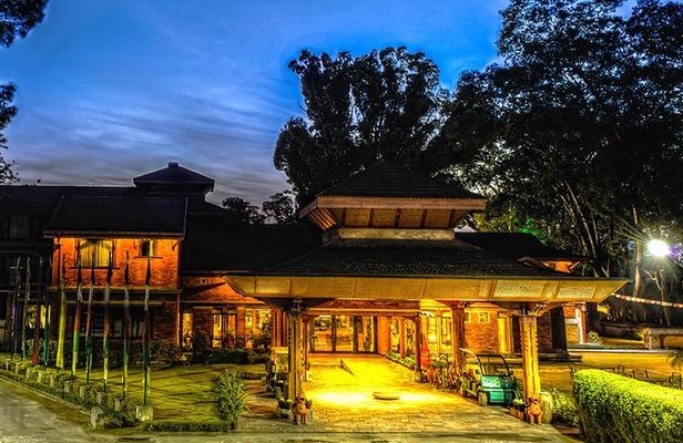 Nepal in Luxury: Kathmandu, Chitwan & Pokhara Escape – 8 Days