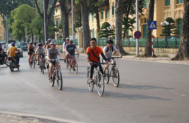 Half-Day Bicycle Tour Combine City & Countryside + Train Street