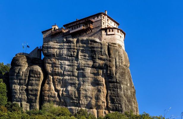 Meteora Monasteries Day Trip from Thessaloniki