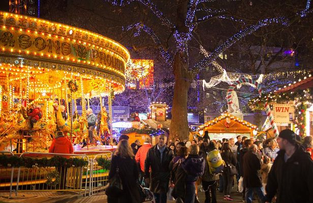 Private Tour: Experience the Christmas Magic in London